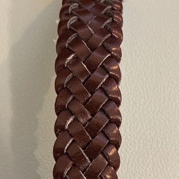 Pieue Nicol Quartz Women's Watch Japan Movement New Battery - Picture 3 of 3